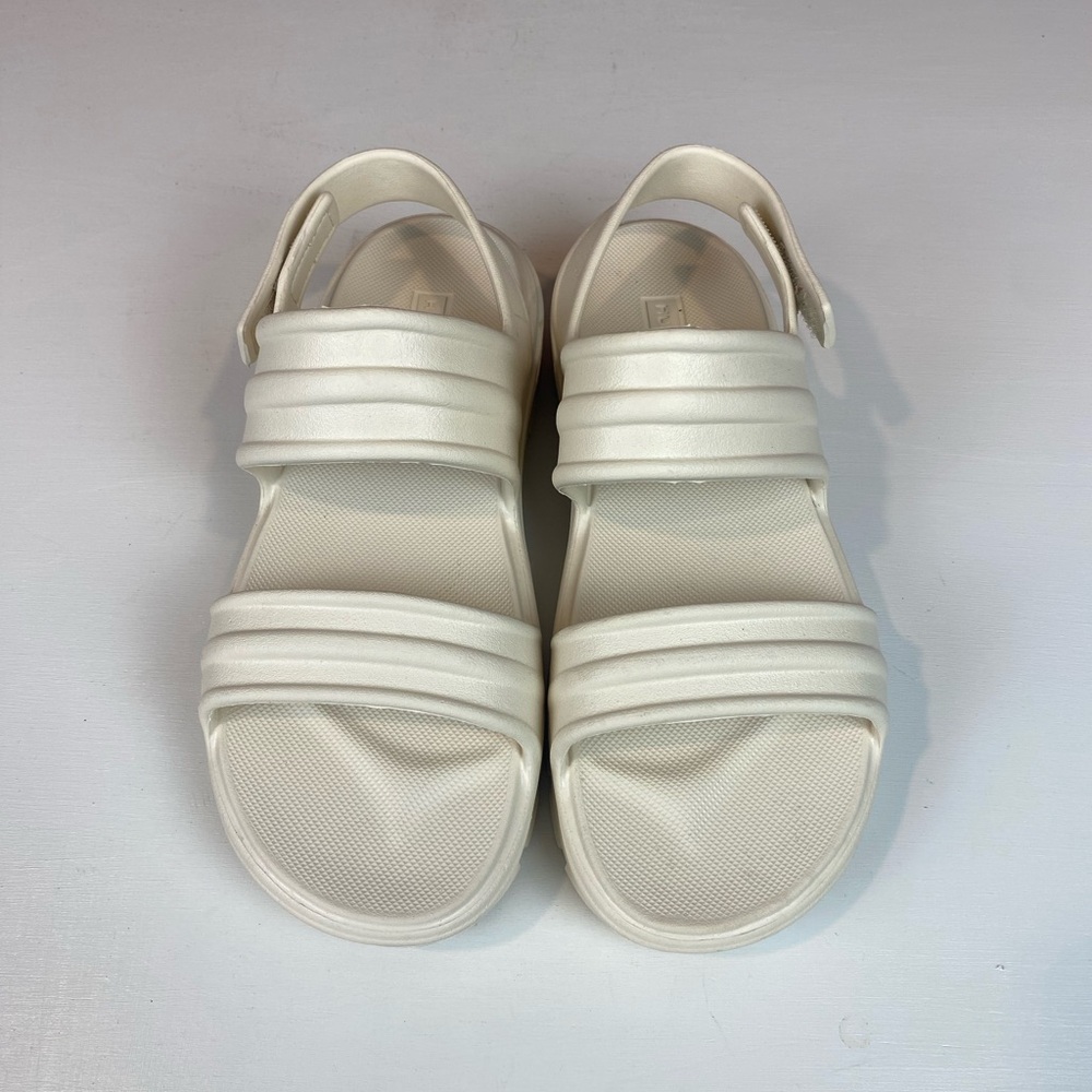 Hunter Women's Sandals in Cream